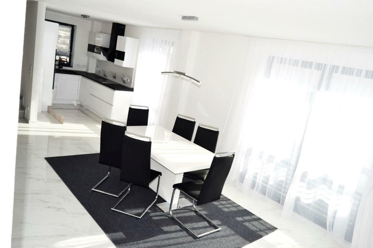 Am Riedweg Apartment